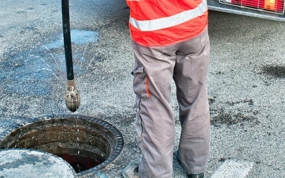 comment déboucher une douche Paris 9