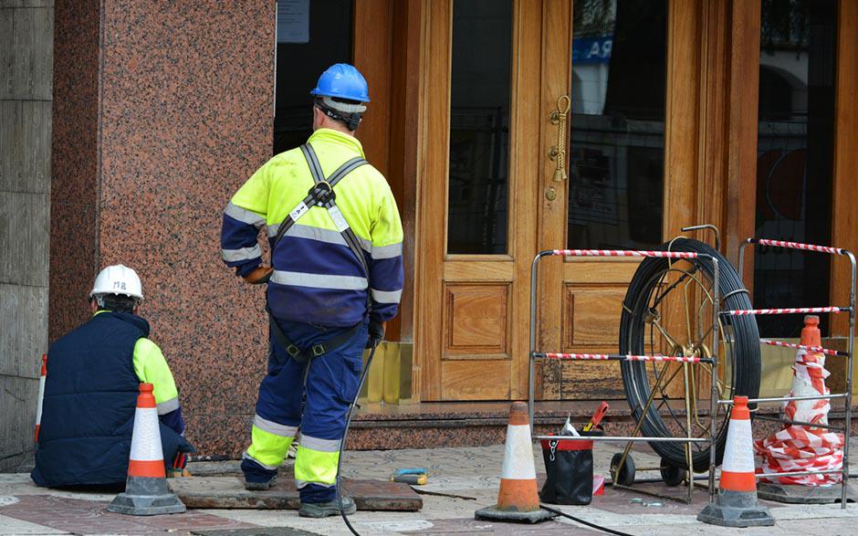 comment déboucher une douche Paris 9
